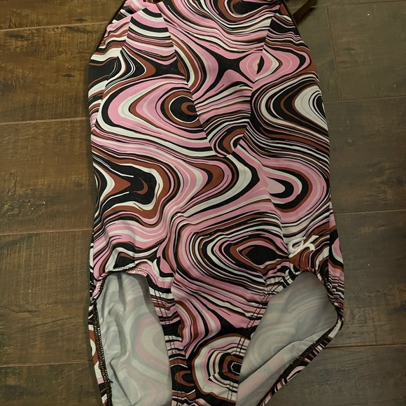 Bundle of Leotards - Picture 6 of 7